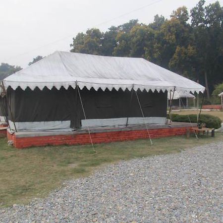 Derra Camp And Resort Jhajra Exterior photo