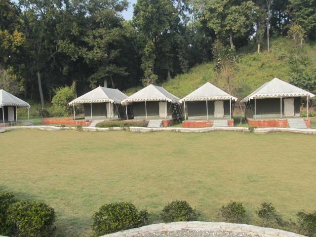 Derra Camp And Resort Jhajra Exterior photo